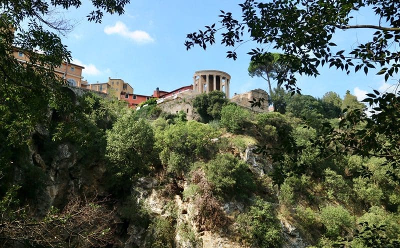 Villa Gregoriana tempel