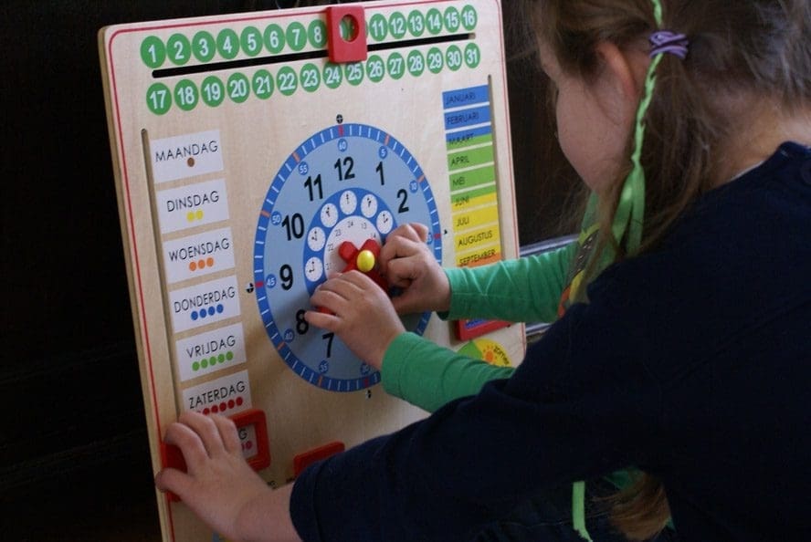 speelgoed 4 jaar kalenderklok