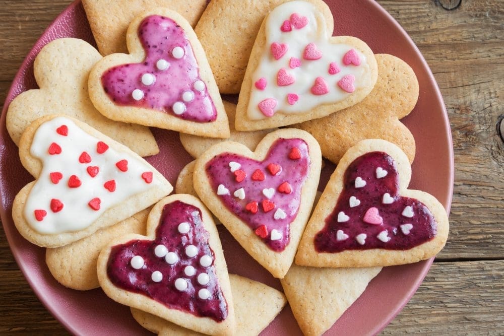 Valentijnskoekjes bakken kind