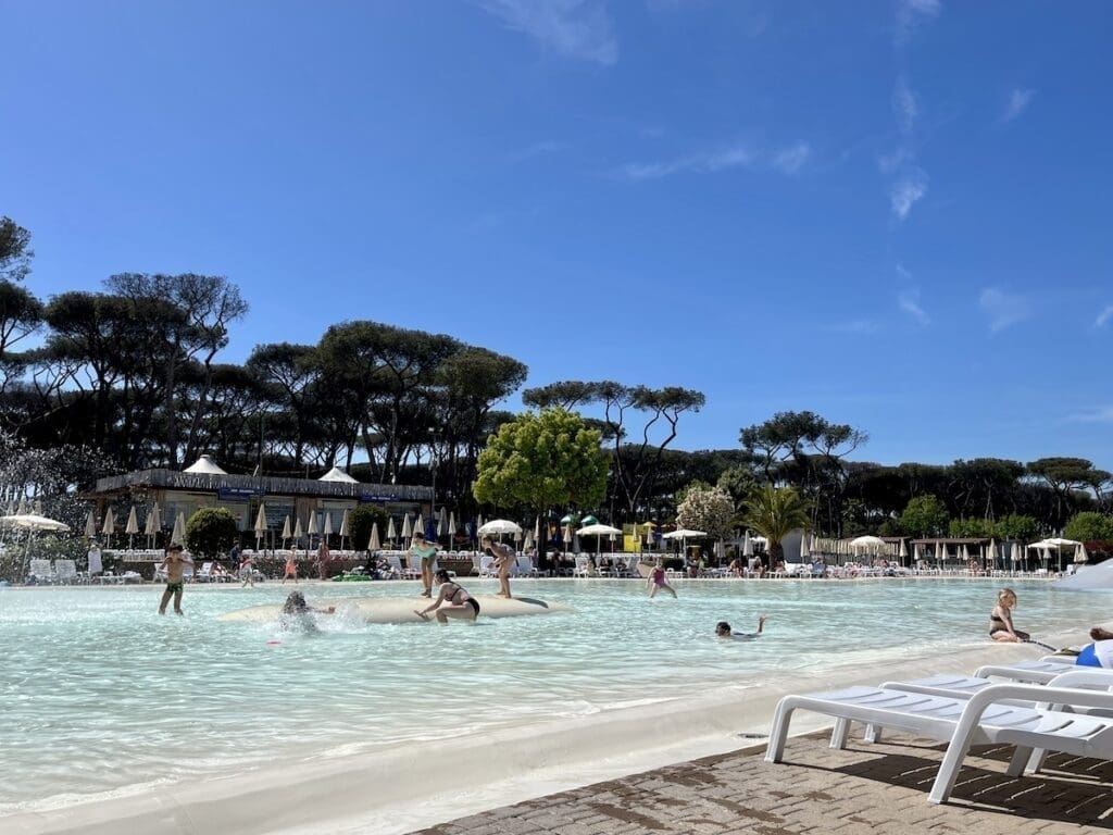 dichtbij rome camping