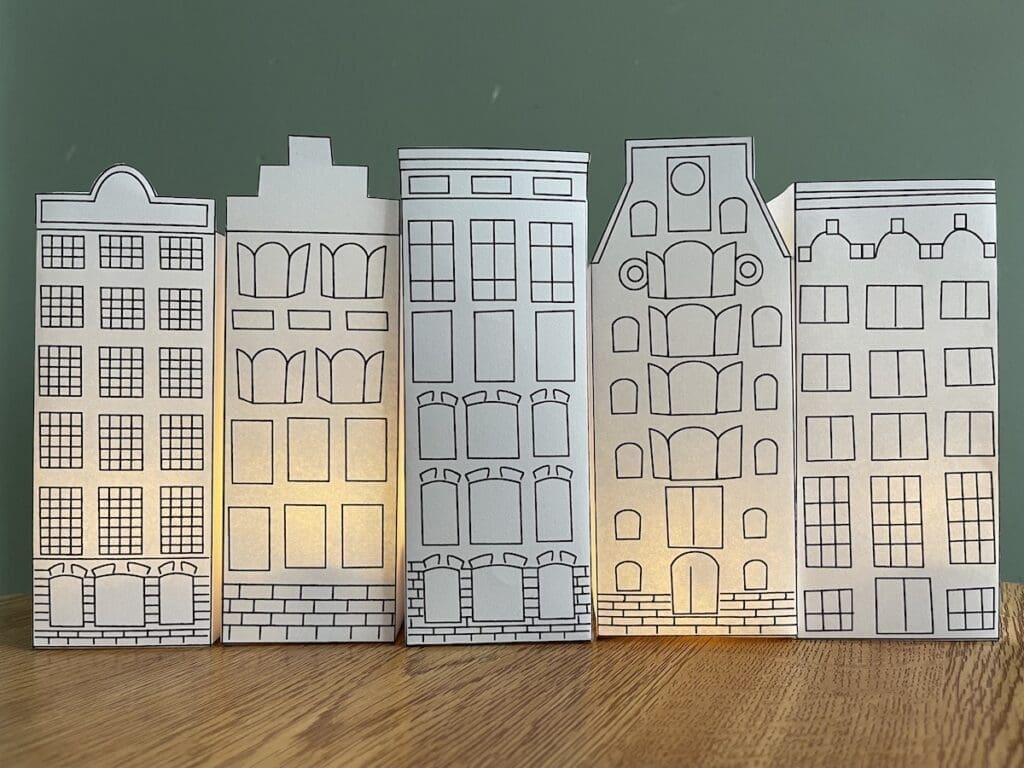 papieren huisjes